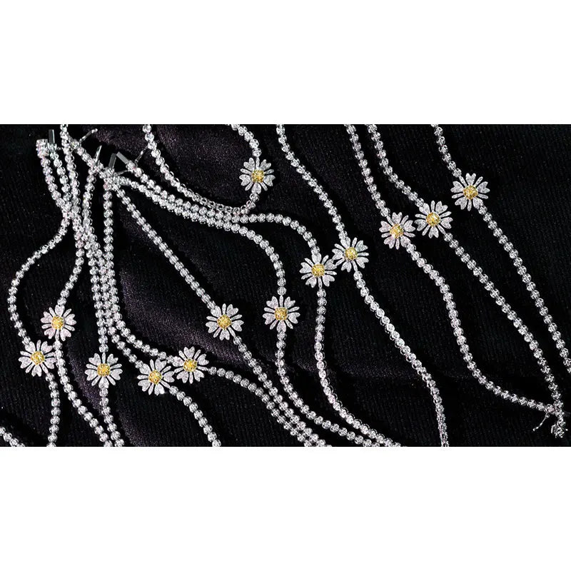 The Aazuo Real Yellow & White Diamond 18K Gold Classic Daisy Bracelet